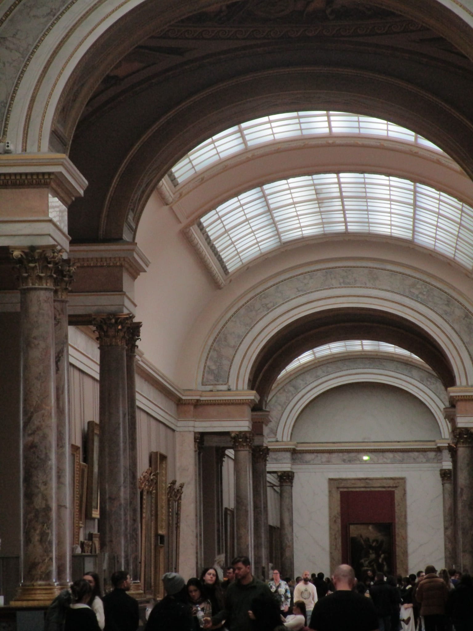 Photo au Musée du Louvre.